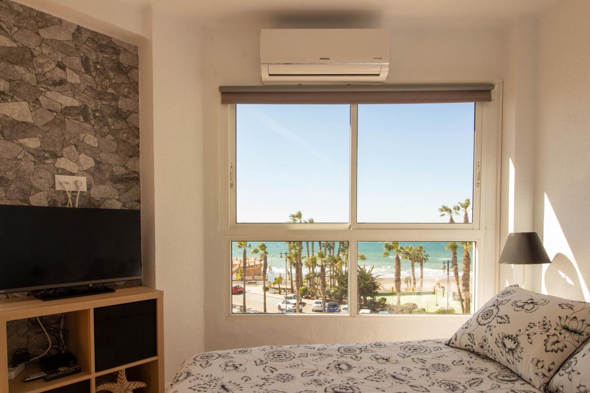 Ruselo 308. Loft En Paseo Maritimo De Torrox Costa公寓 外观 照片